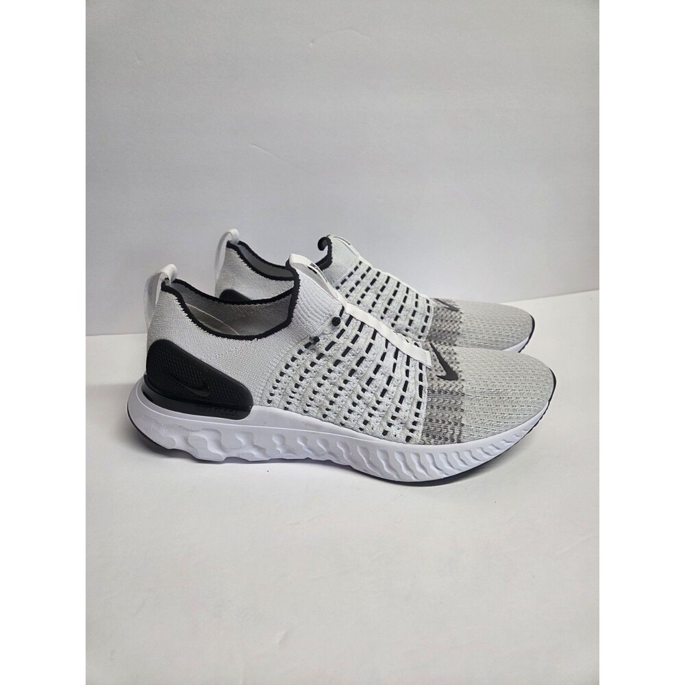 Nike White Black Knit Slip On Men's Low Top Breathable Sneaker Athletic Shoes